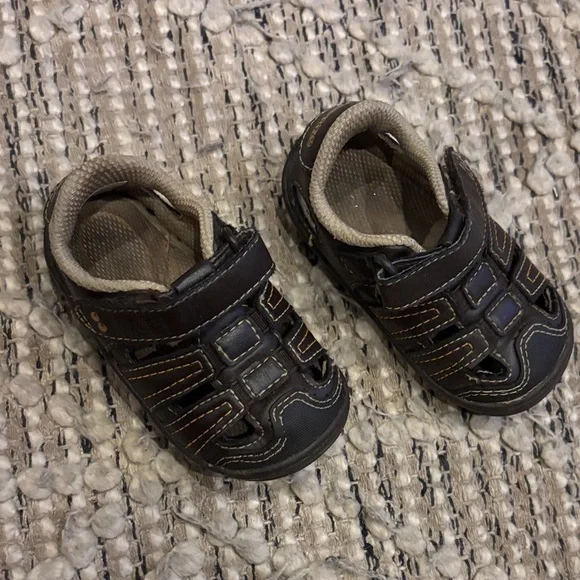 Stride Rite Black and Tan Kids Sandals - Picture 3 of 3